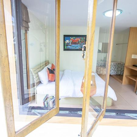 Dusit Talai Resort Nong Nam Daeng Exterior photo