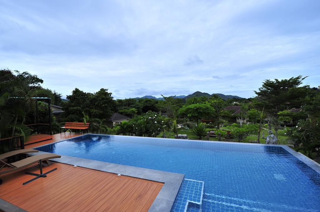 Dusit Talai Resort Nong Nam Daeng Exterior photo